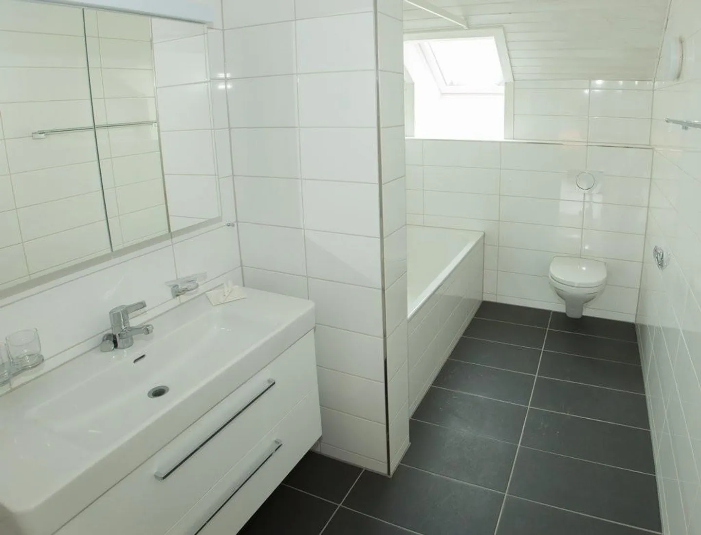 Appartamento luminoso 4.5 stanze - Foto 4 di 12