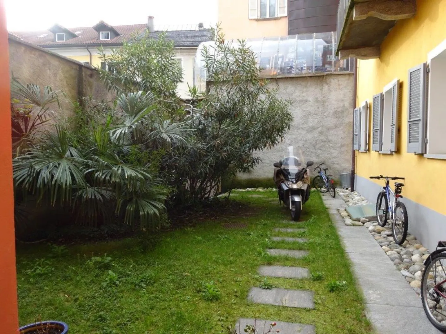 Single-family house with garden in the heart of the old town - Photo 2 of 3
