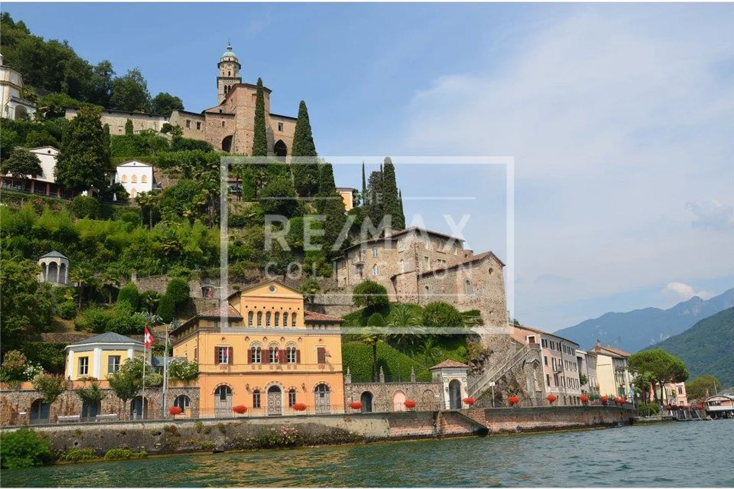 Modern Design Villa with Dream View by the Lake - Photo 5 of 10