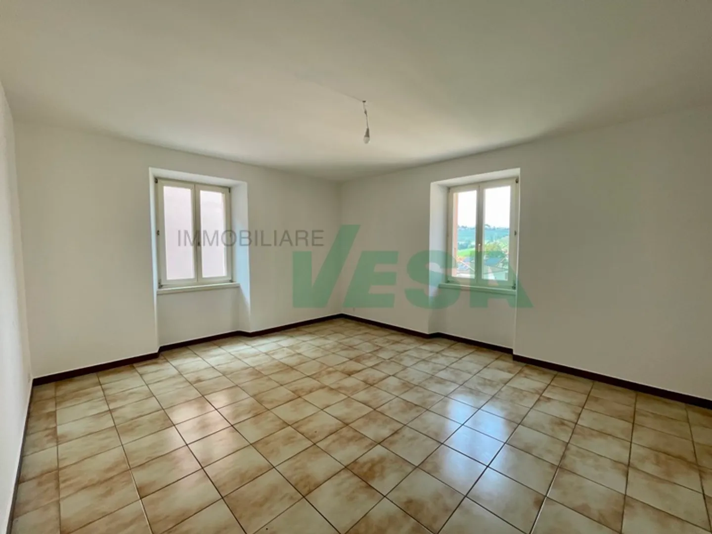 Bella casa recentemente rinnovata con tre appartamenti di 4,5 locali - Foto 5 di 10