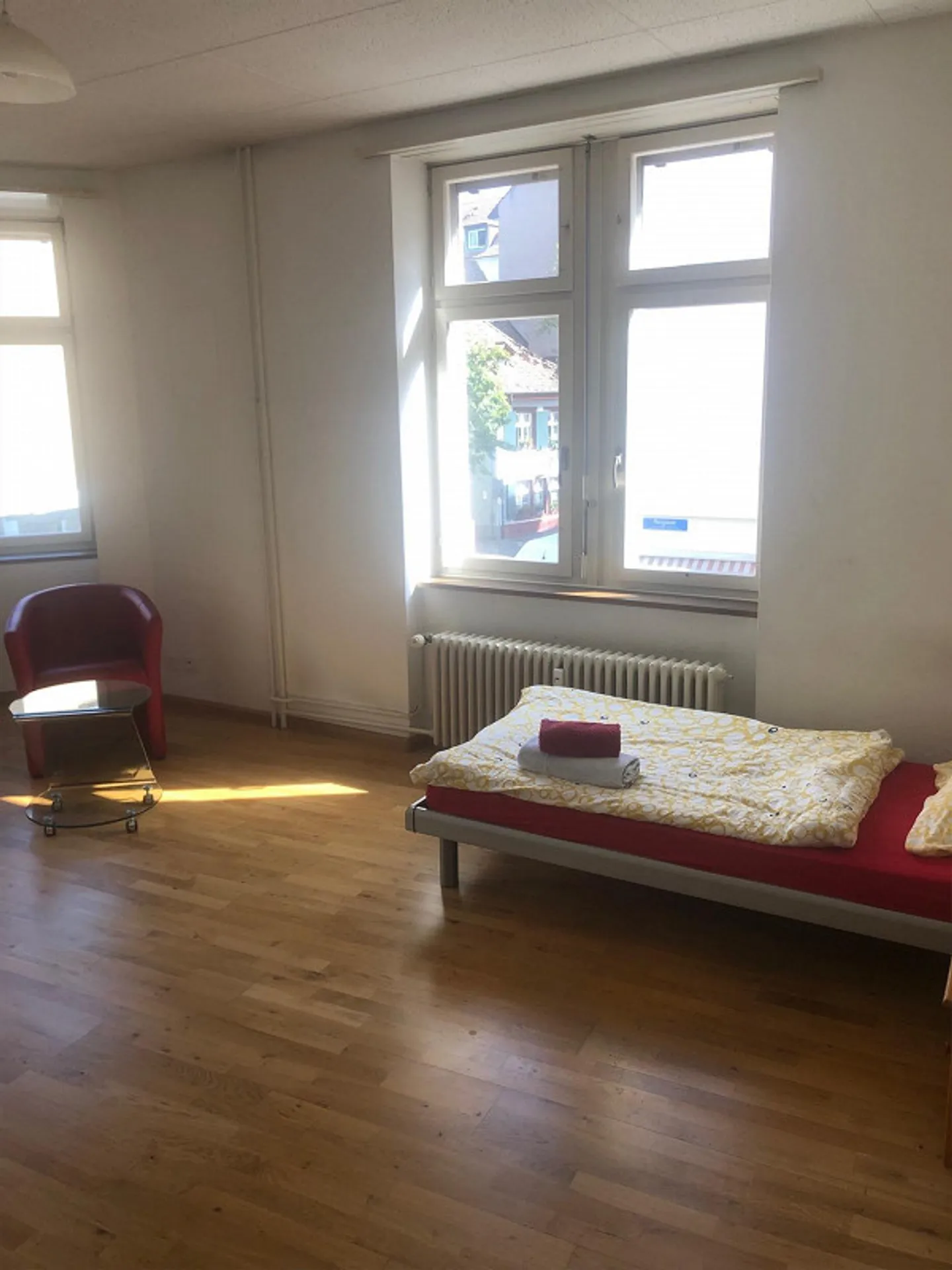 Rebgasse camera arredata come soluzione temporanea - Foto 2 di 7