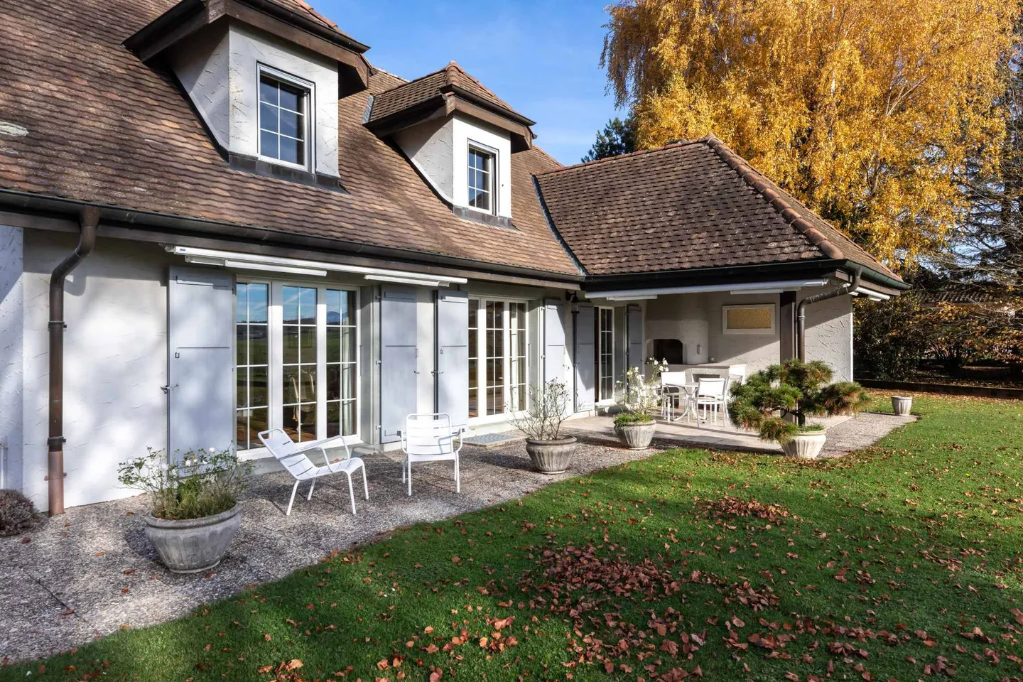 Charming Vaudoise Family Home - Photo 11 of 12