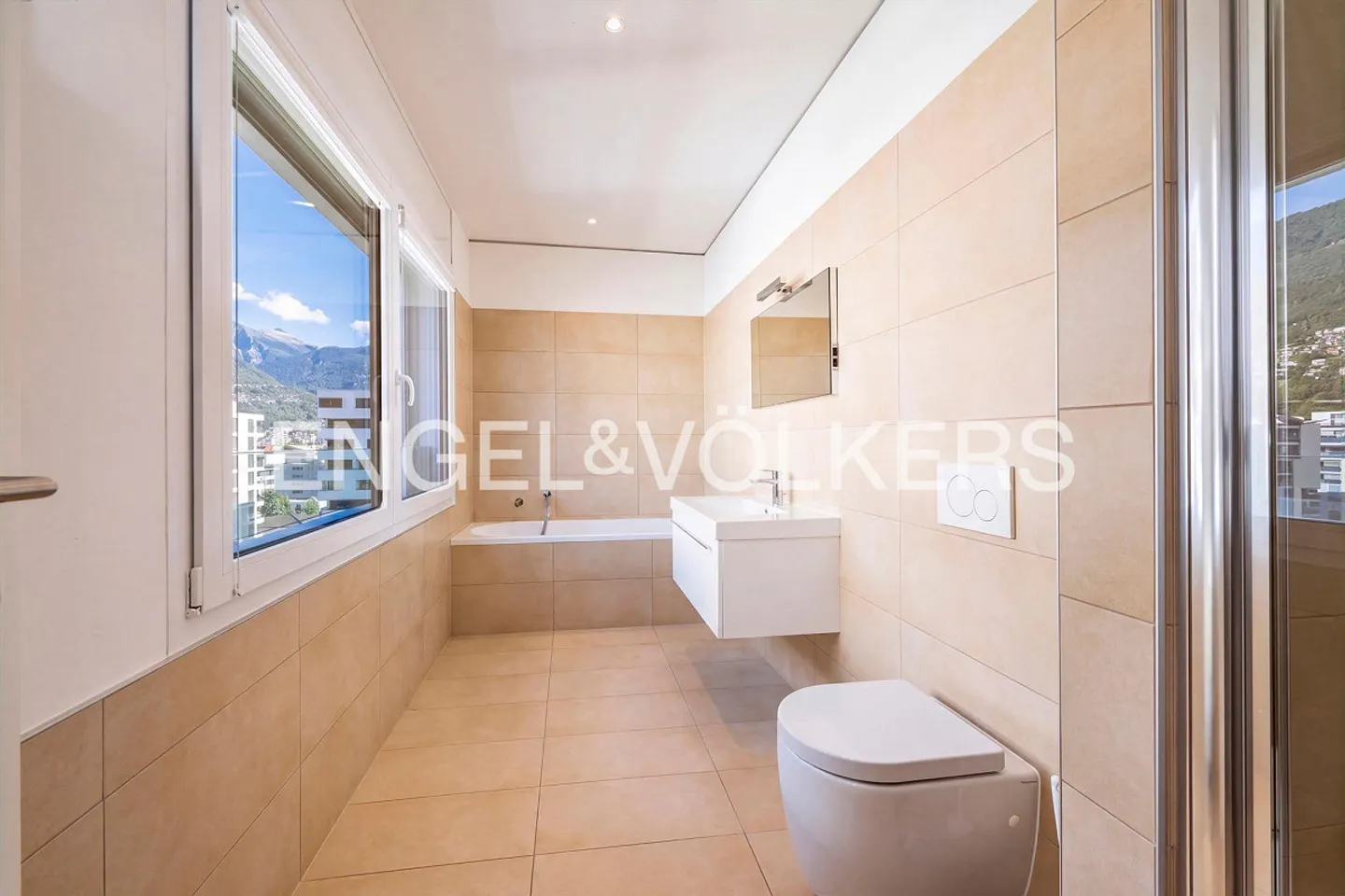 Appartamento quasi nuovo di 4,5 locali con vista lago (25) - Foto 10 di 13