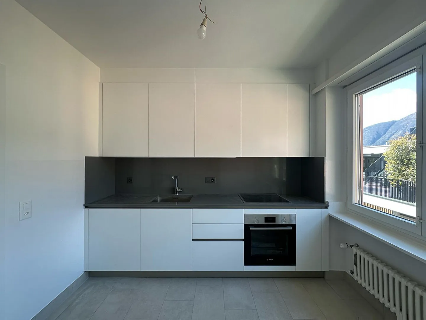 4.5 Room Apartment in Losone - Photo 3 of 11