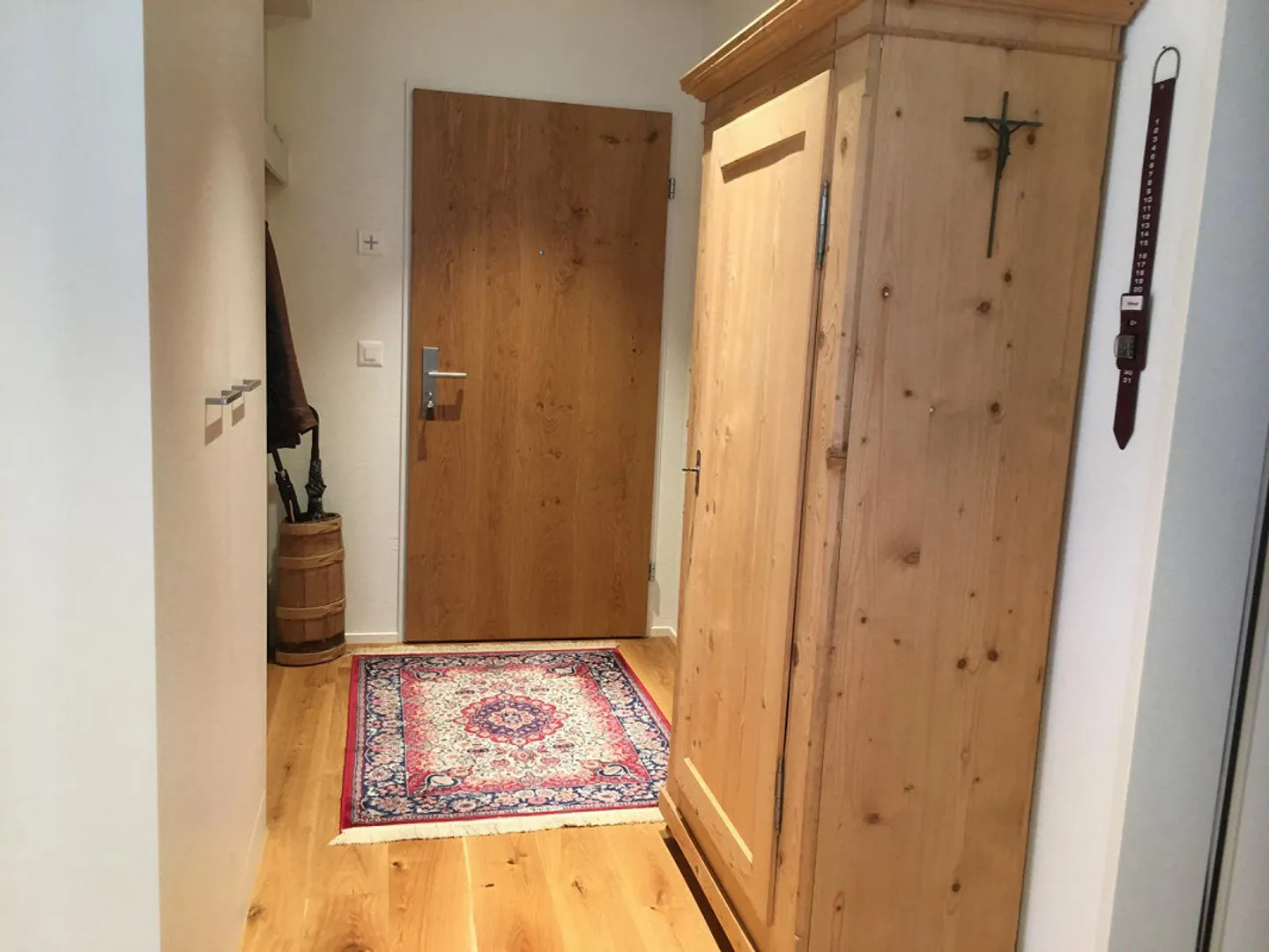 Bellissimo appartamento attico con grande terrazza solare a Chur - Foto 4 di 7