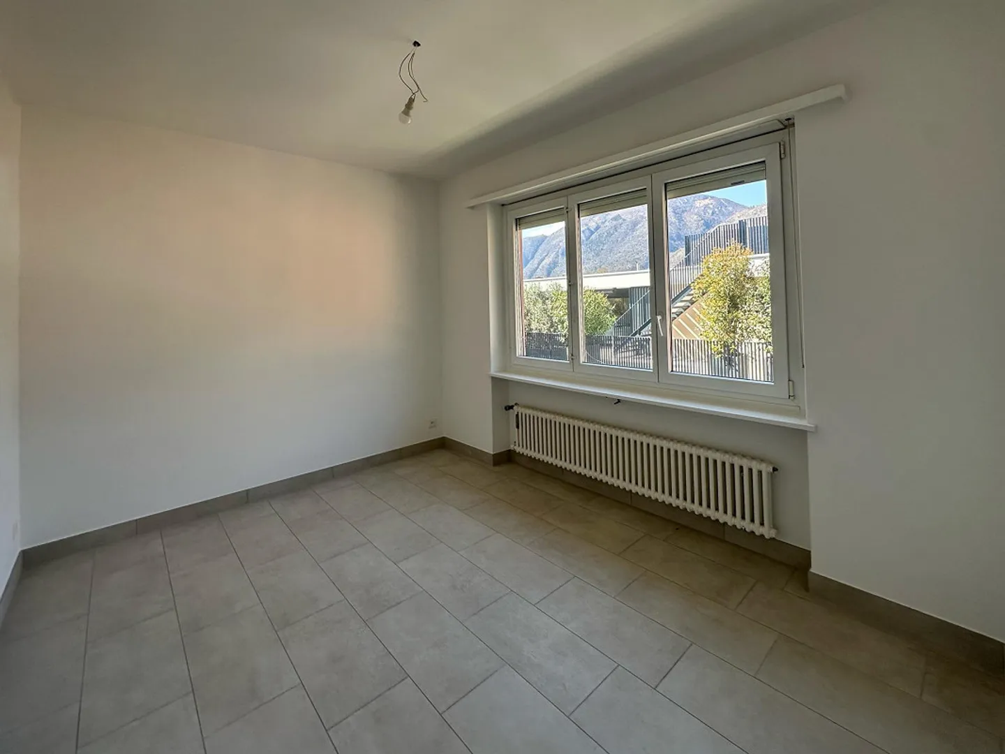 4.5 Room Apartment in Losone - Photo 9 of 11
