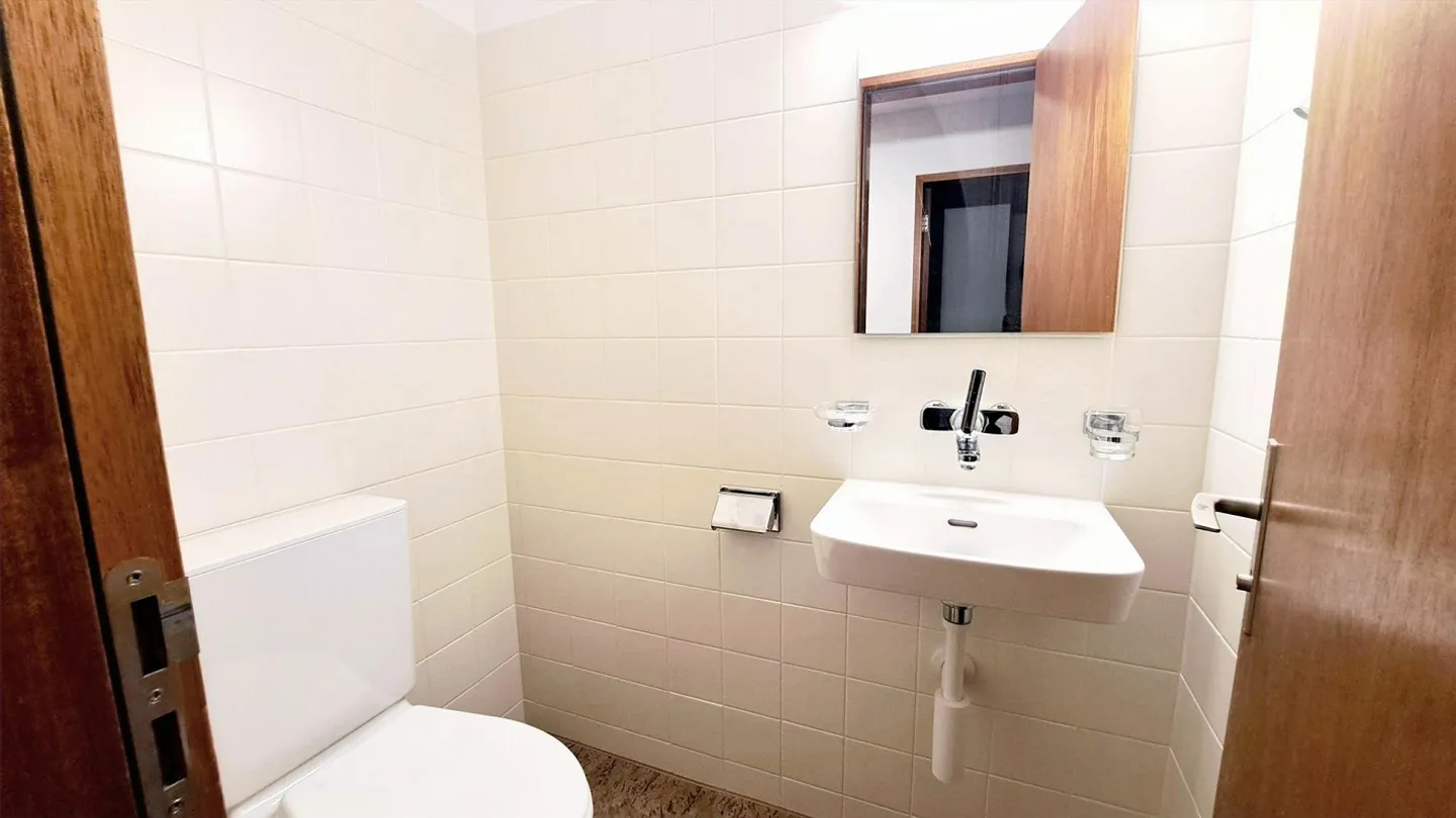 Charming large apartment with a view and centrally located - Photo 11 of 20