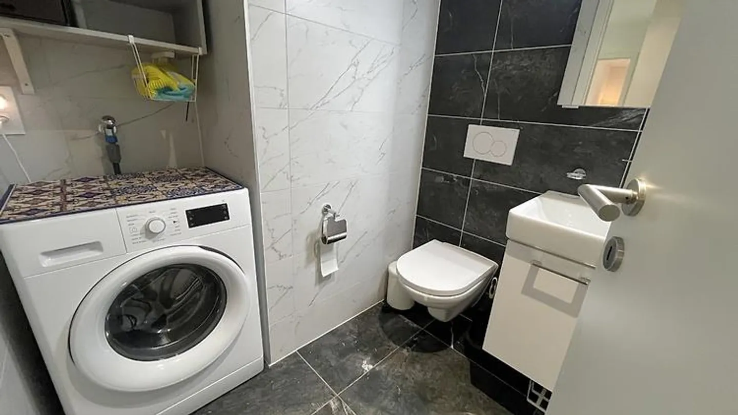 APPARTEMENT 3½ PIÈCES À DELÉMONT (JU), MEUBLÉ, TEMPORAIRE - Photo 8 sur 10