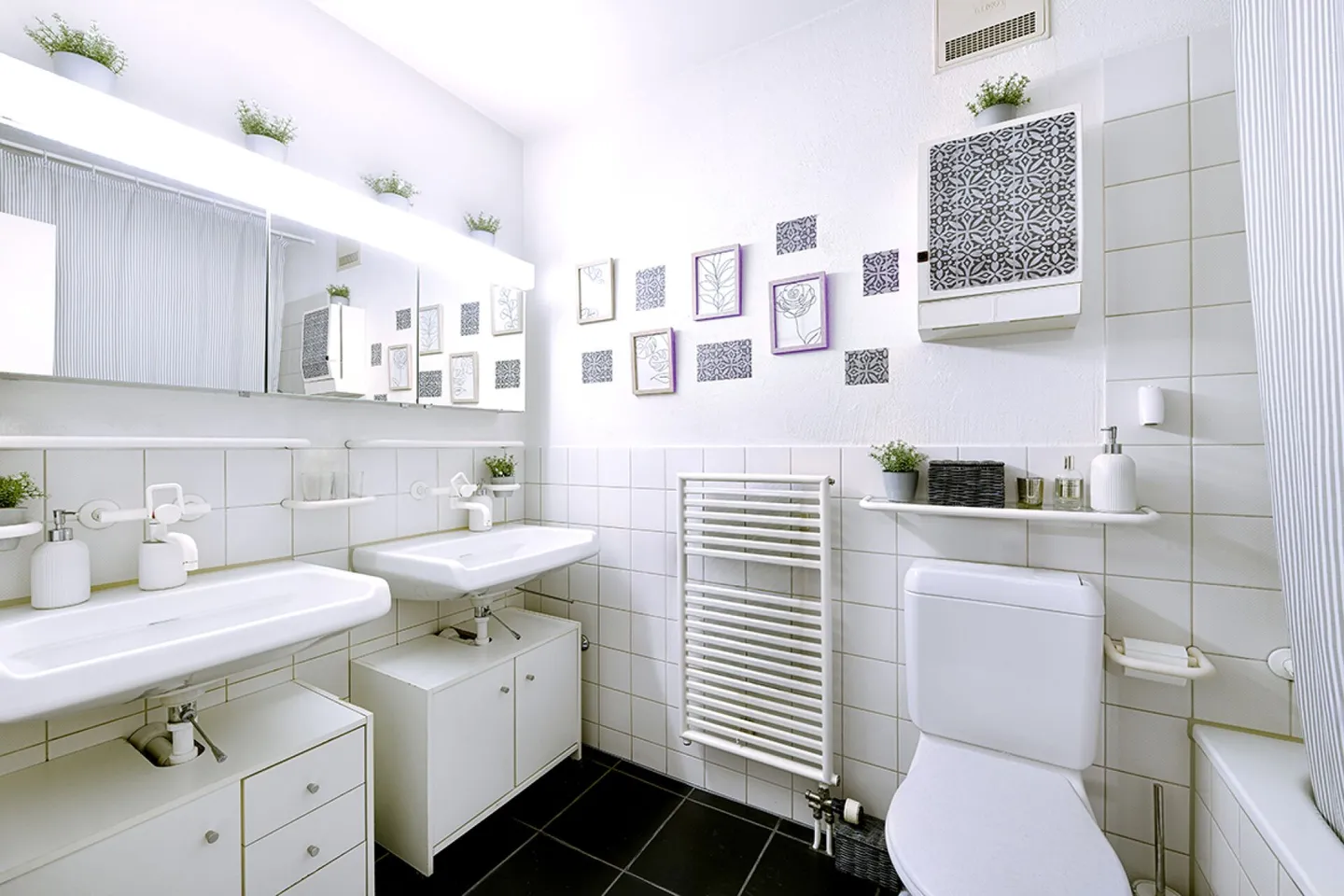 4.5-room garden apartment with individual floor plan and spacious outdoor seating area - Photo 7 of 10