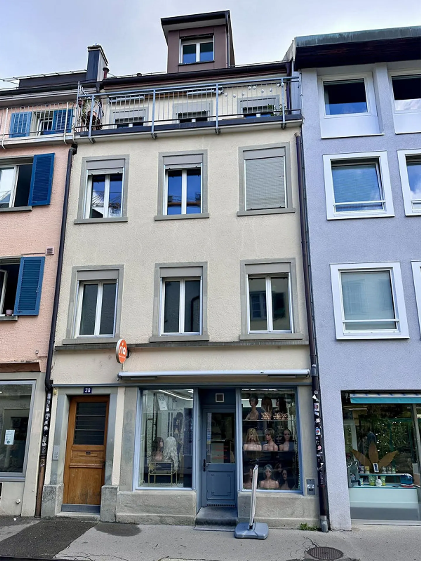Appartement 2,5 pièces sur Neustadtgasse avec petit balcon - Photo 1 sur 8