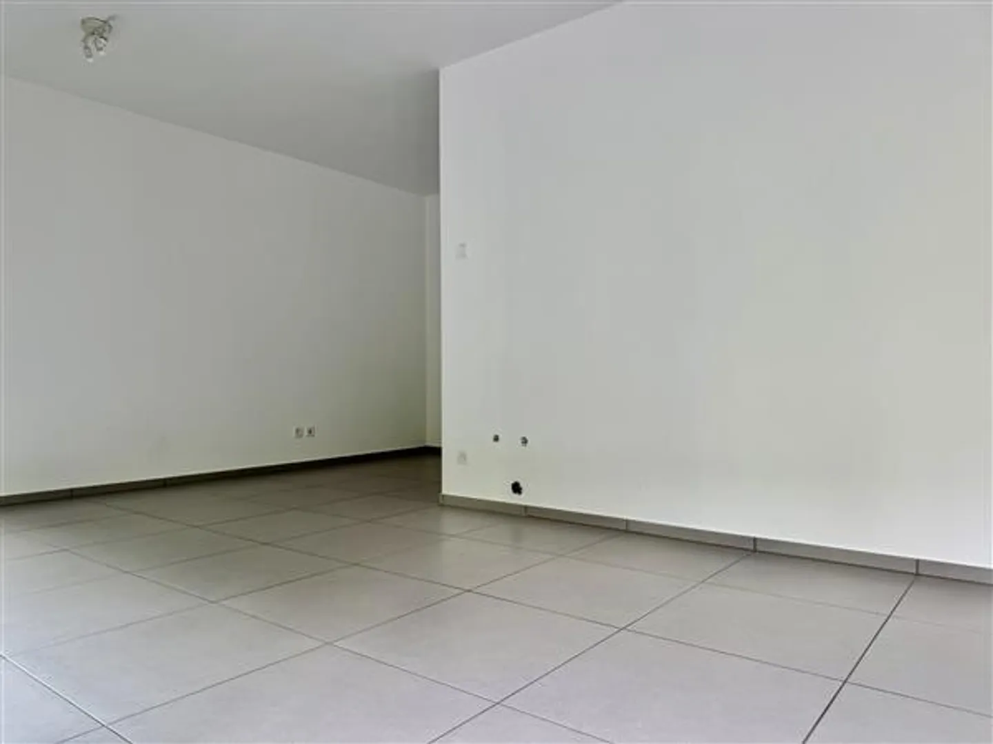 Agno: Commercio / negozio 1.5 locali - Foto 2 di 5