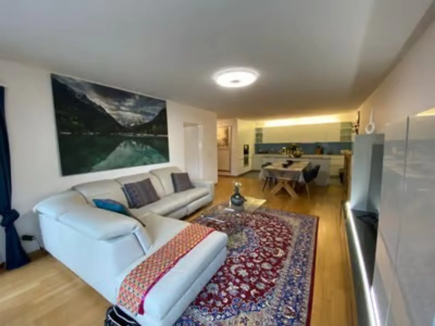 Elegant 4.5-Room Apartment in Seebach - Photo 1 of 13
