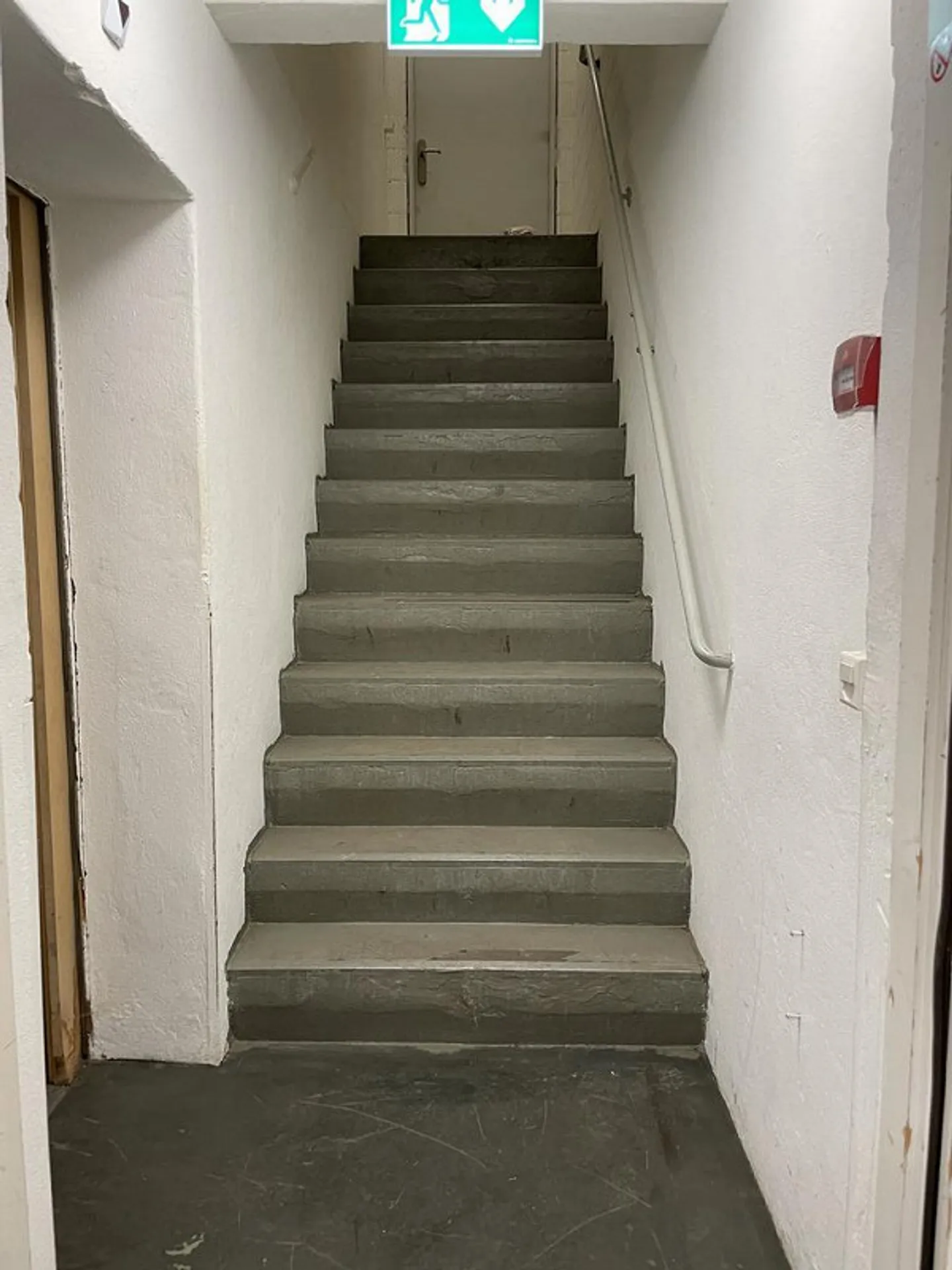 Stanza hobby o di stoccaggio nell'area Carba - Foto 7 di 7