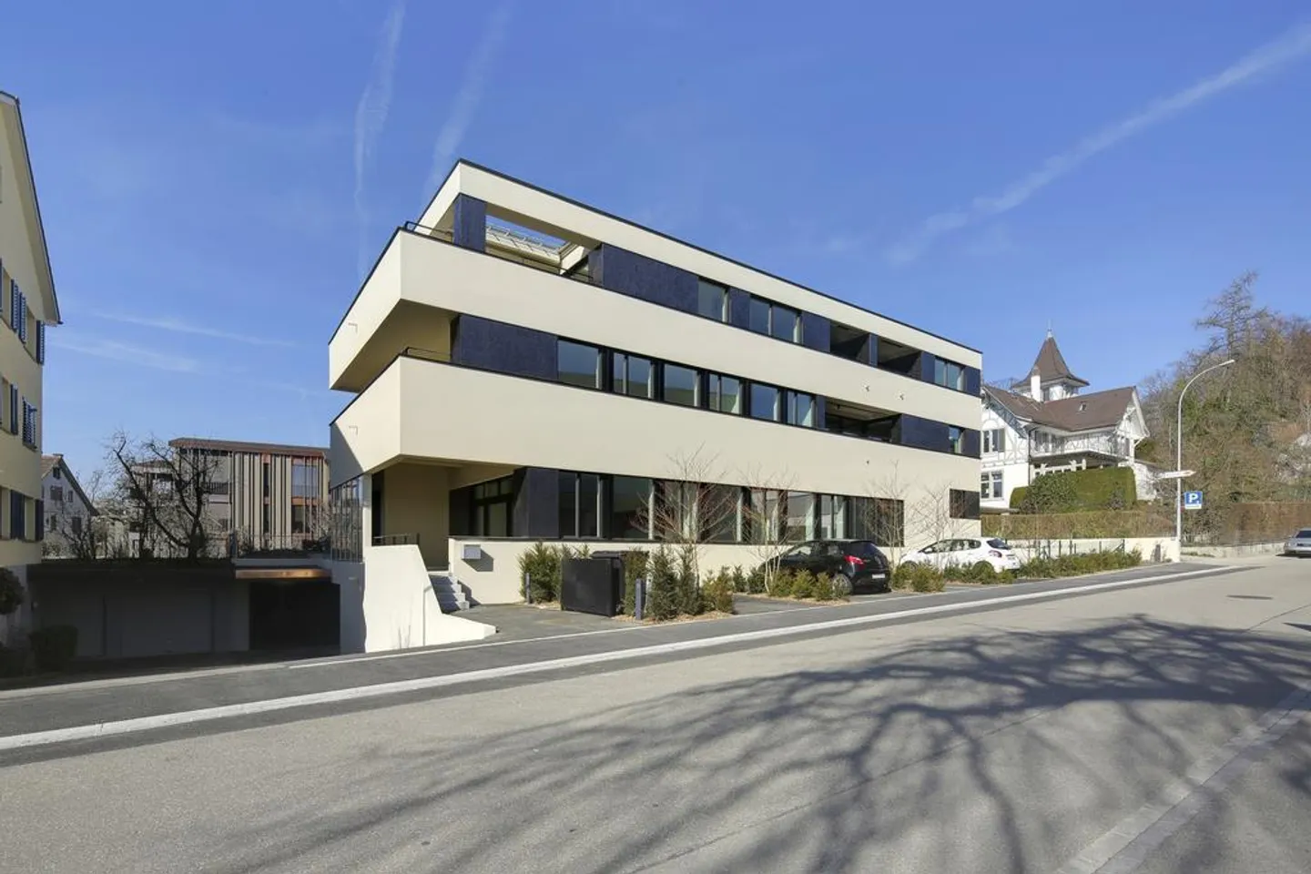 Luminoso appartamento duplex di 3,5 locali con ingresso privato - Foto 1 di 8