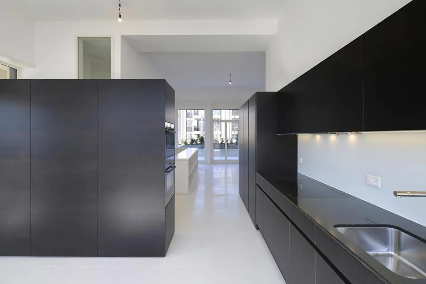 Luminoso appartamento duplex di 3,5 locali con ingresso privato - Foto 2 di 8