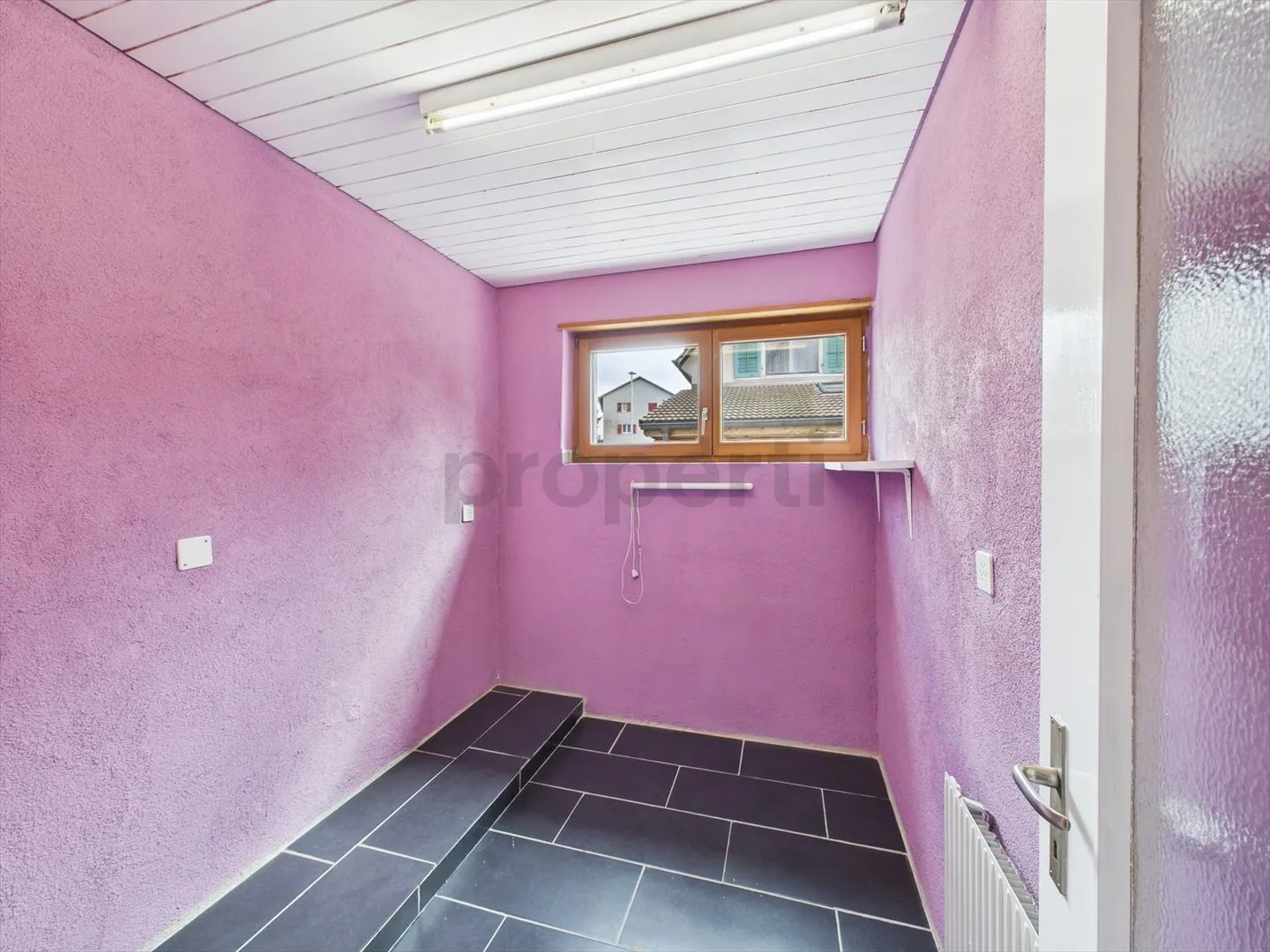 4.5-Room Single-Family House in Zuchwil - Your New Home with Charm and Potential - Photo 9 of 12