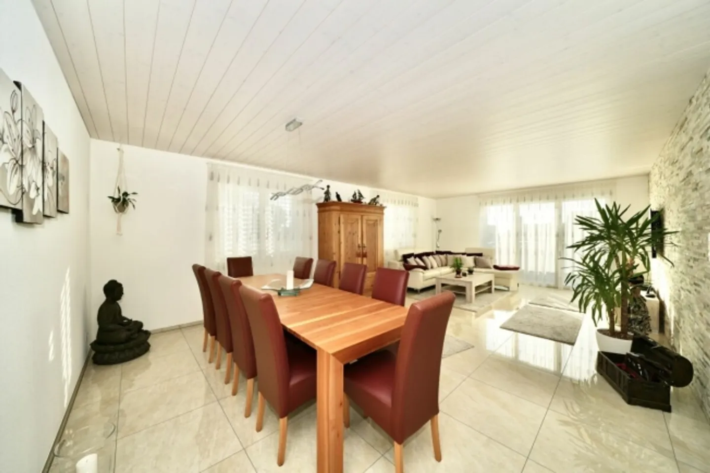 «IHR TRAUMHAUS IN RUHIGER LAGE MIT POOL UND ALPENBLICK» - Foto 4 von 7