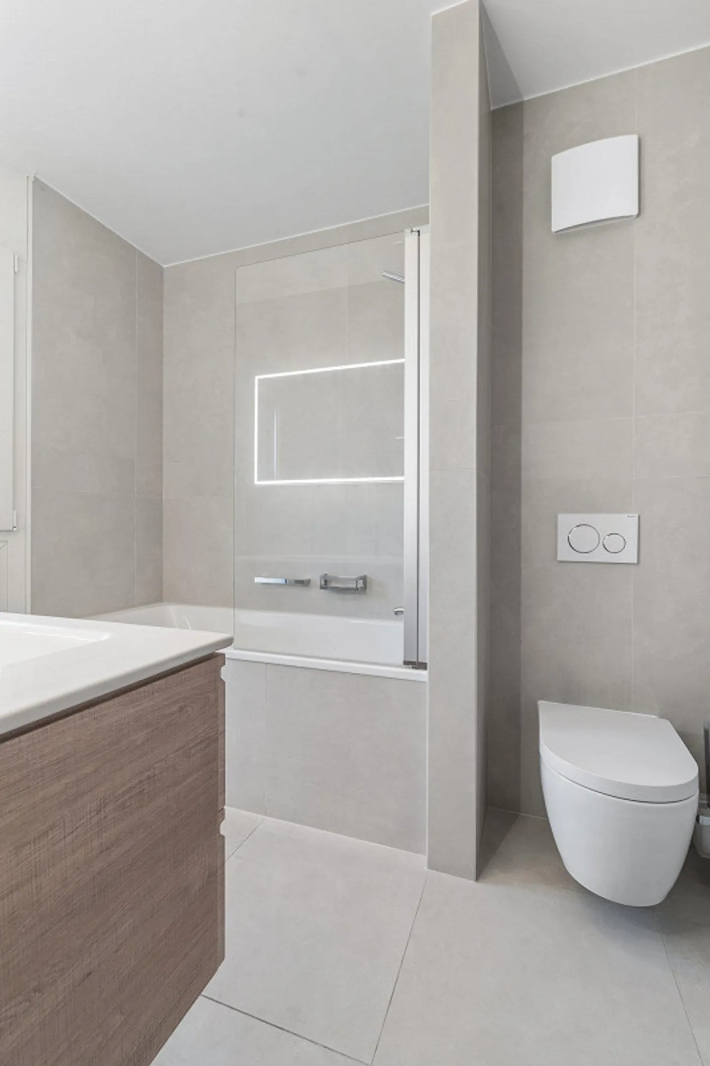 Appartement de Luxe avec Jardin - Photo 5 sur 9