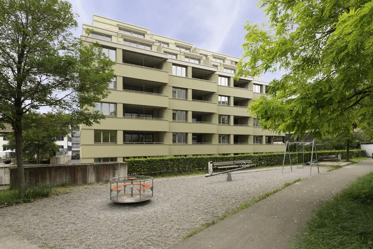 Central residential location with large terrace - Photo 1 of 11