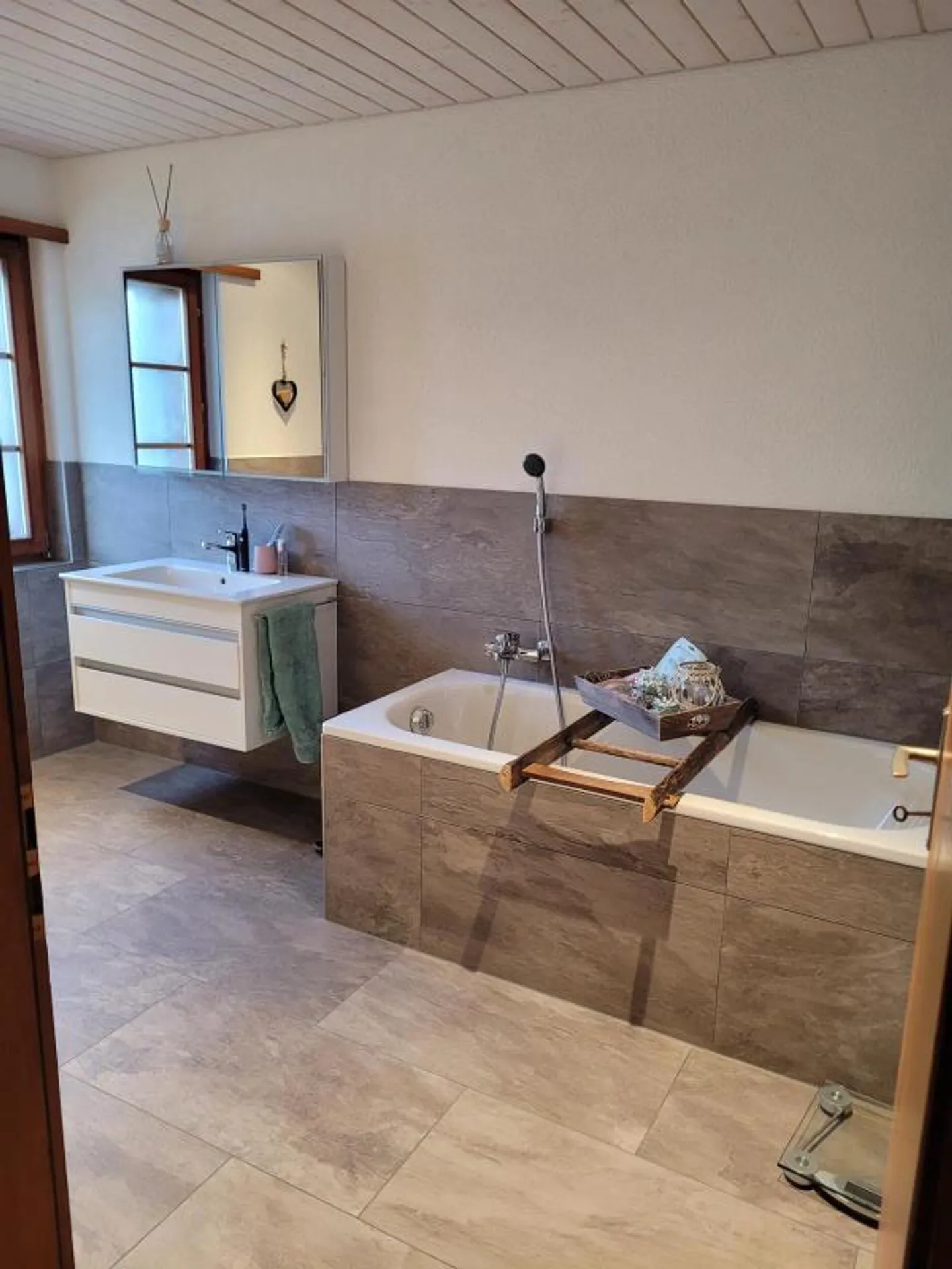 Appartement sous les combles de 4,5 pièces - Photo 4 sur 4