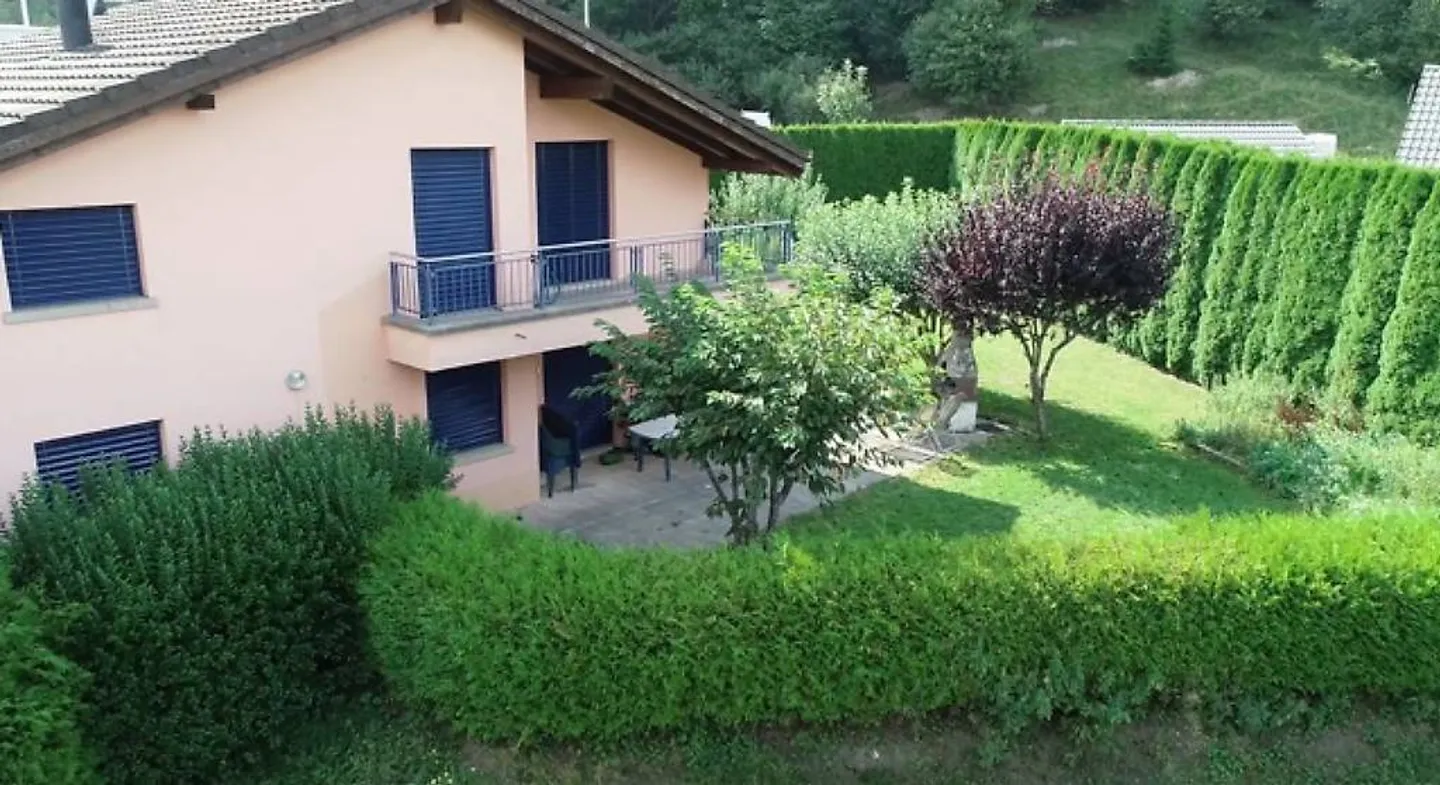 Villa 7 Zimmer - Foto 1 von 11