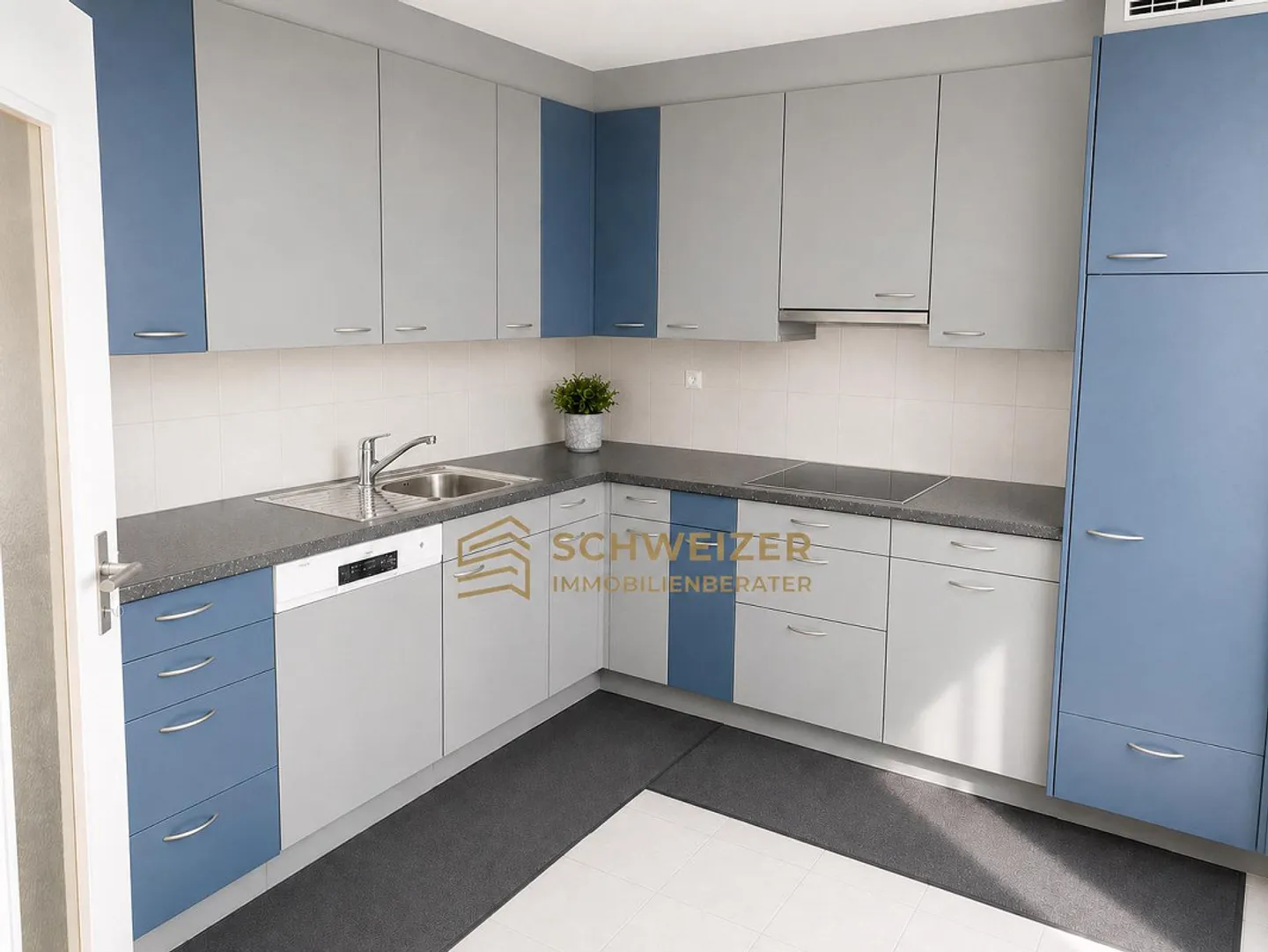 Light, tranquility, and plenty of space – A home to feel good in - Photo 3 of 6