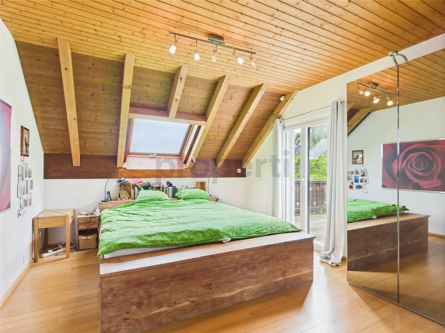 Grande maison individuelle avec appartement indépendant, jardin et vue dégagée - Photo 8 sur 12