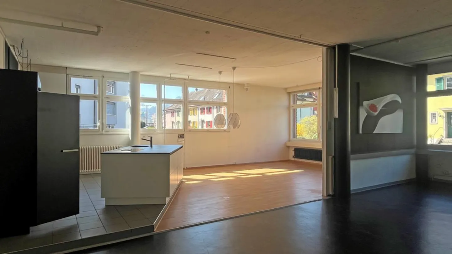 Spazio commerciale vicino Allmend a Lucerna - per le tue idee! - Foto 4 di 9