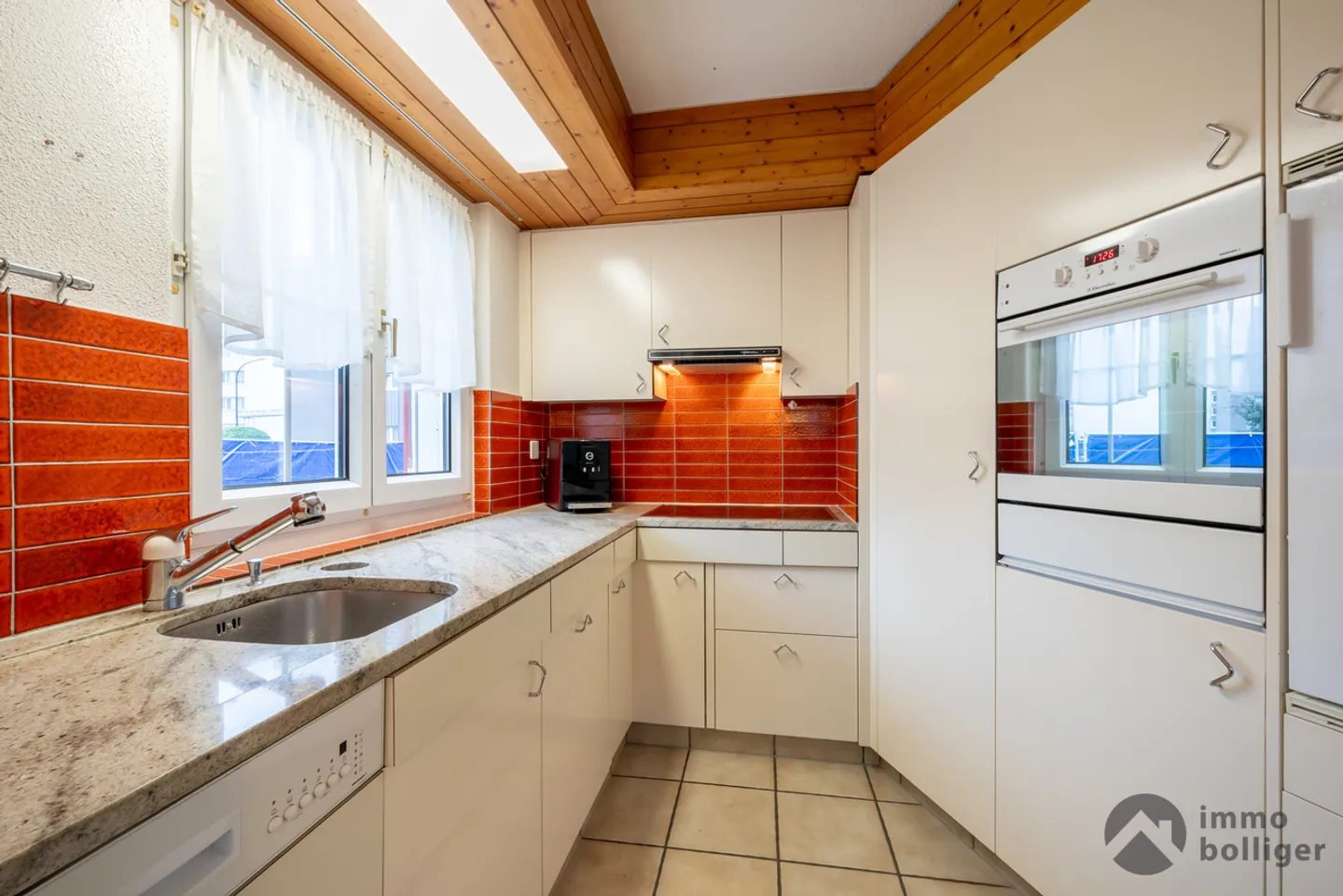 More Space for Life: Your Perfect Multi-Generational House - Photo 4 of 15