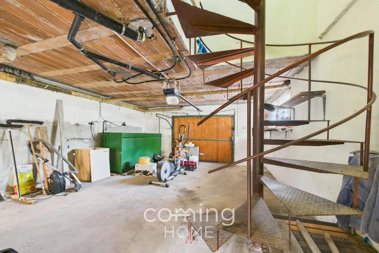 5.5-room detached house in Susten - sunny location, large plot, development potential - Photo 11 of 13