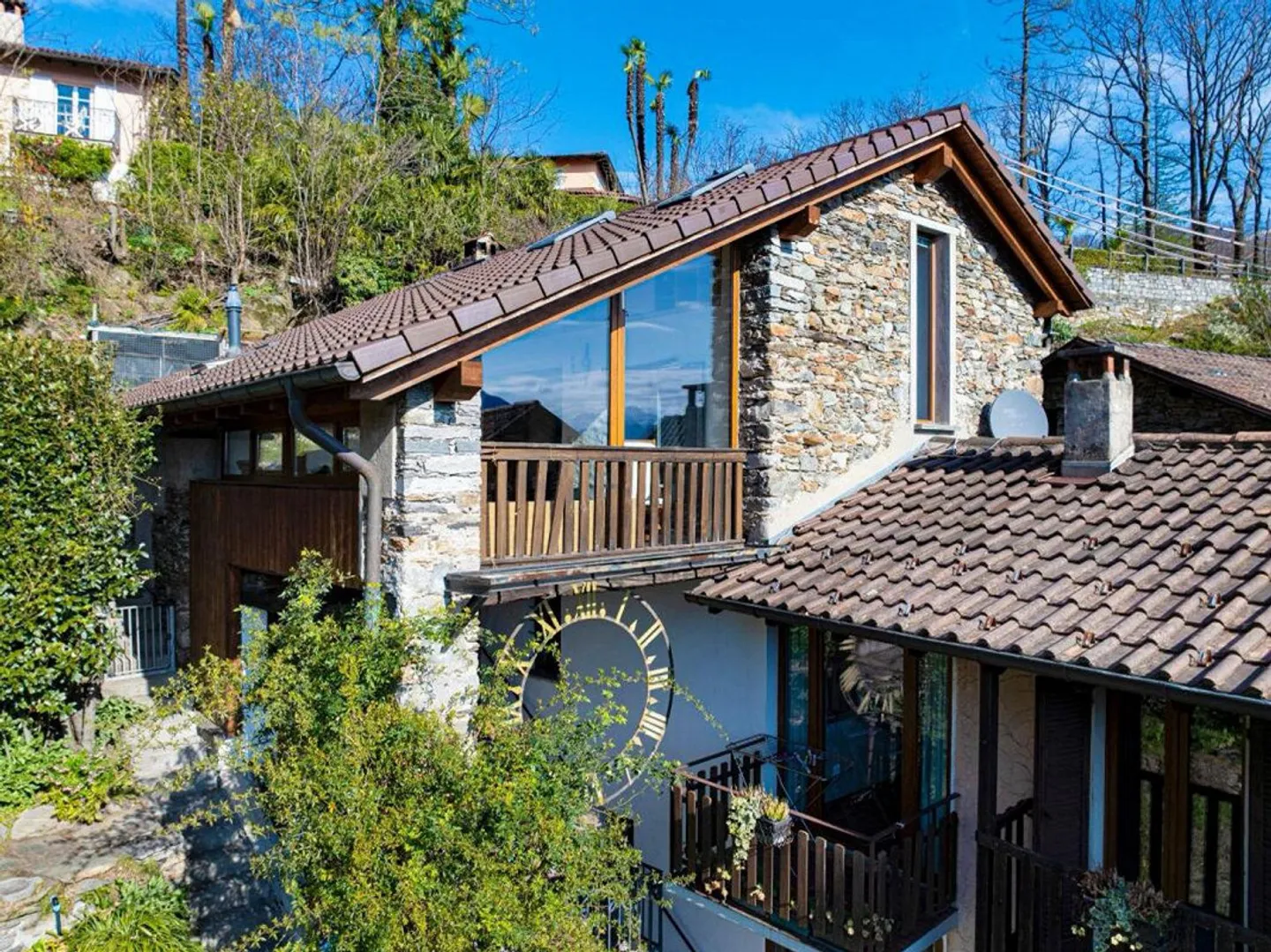 History and Charm - Historic House with Two Apartments, Garden and Garage - Photo 3 of 9