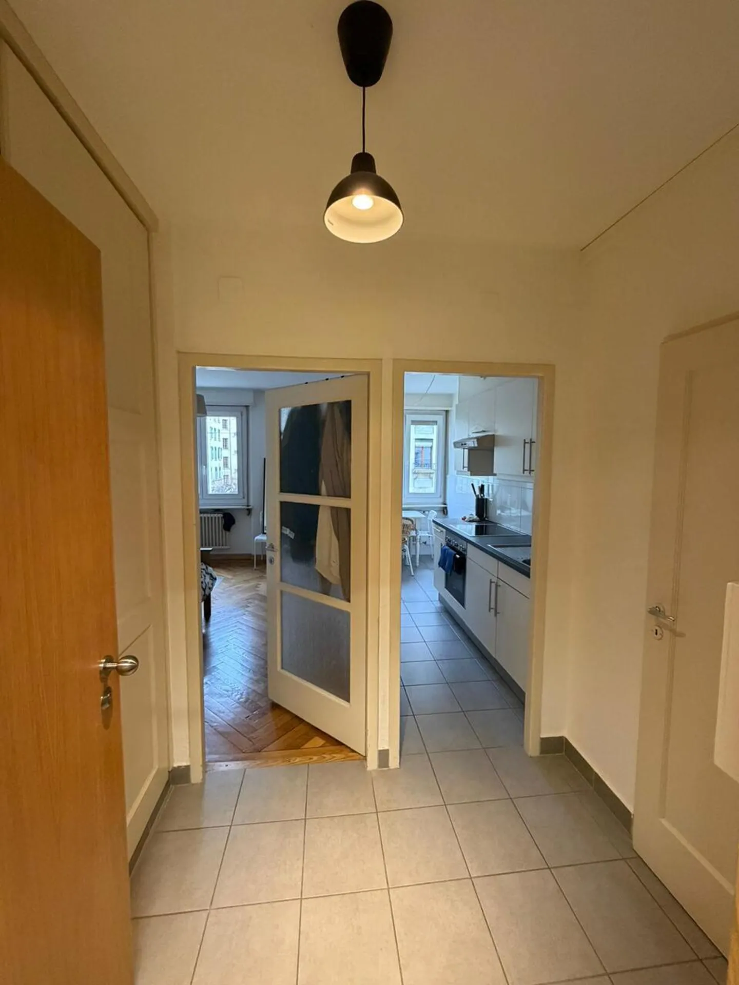 Beautiful 2-room apartment in Pâquis - Photo 7 of 9