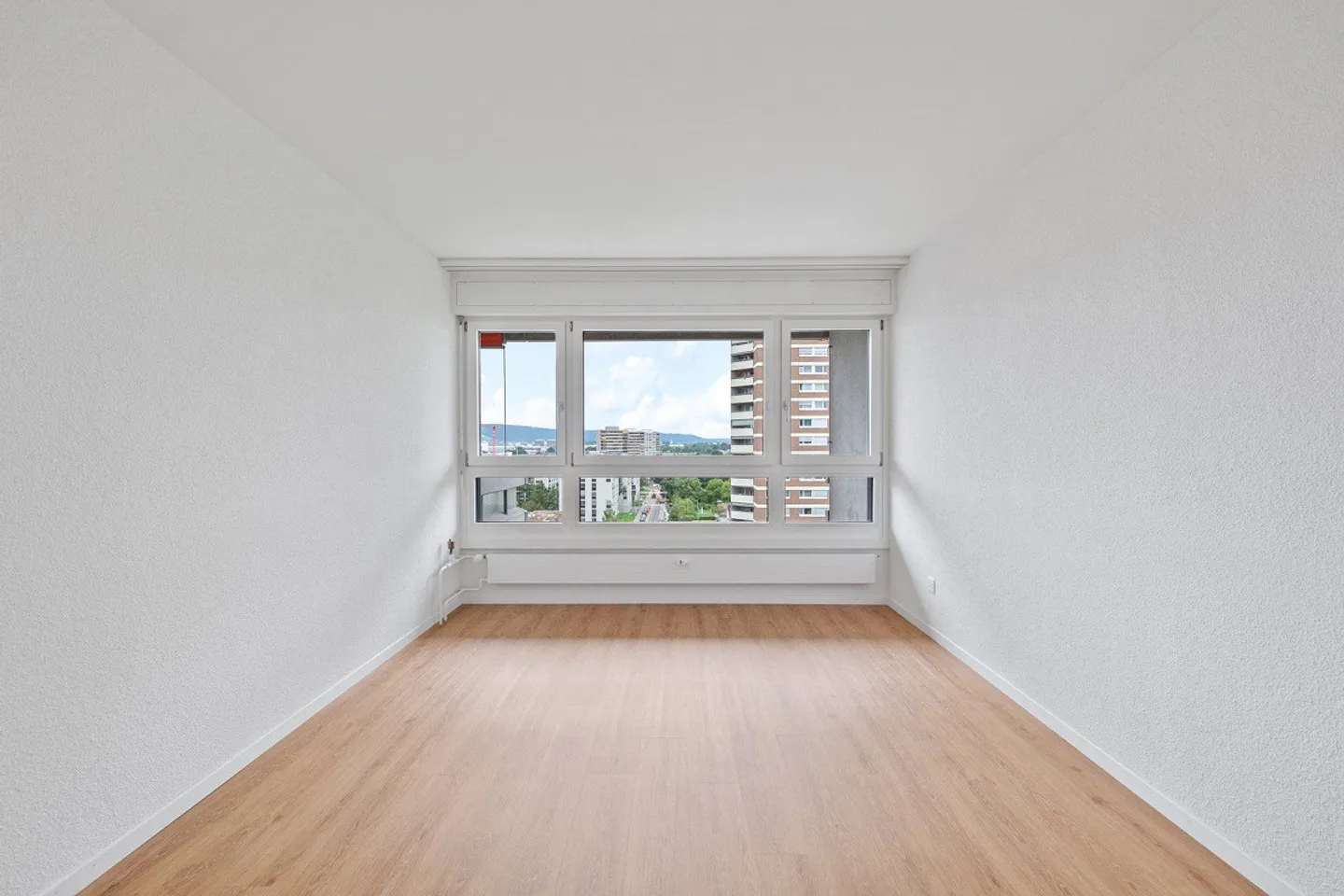 2.5-ZWG im 9. OG, in 8064 Zürich zu vermieten - Foto 4 von 7