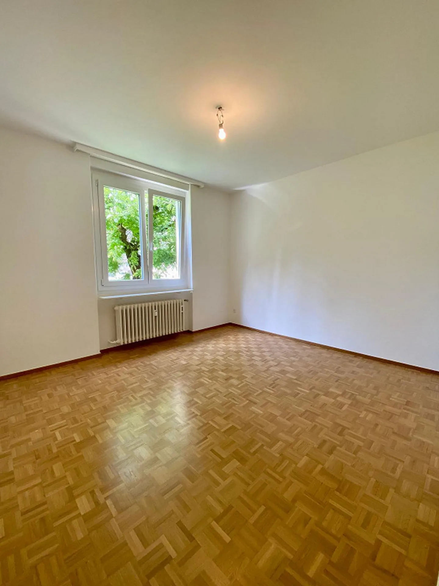 APPARTEMENT DE 3.5 PIÈCES - LUGANO-MOLINO NUOVO - Photo 1 sur 8