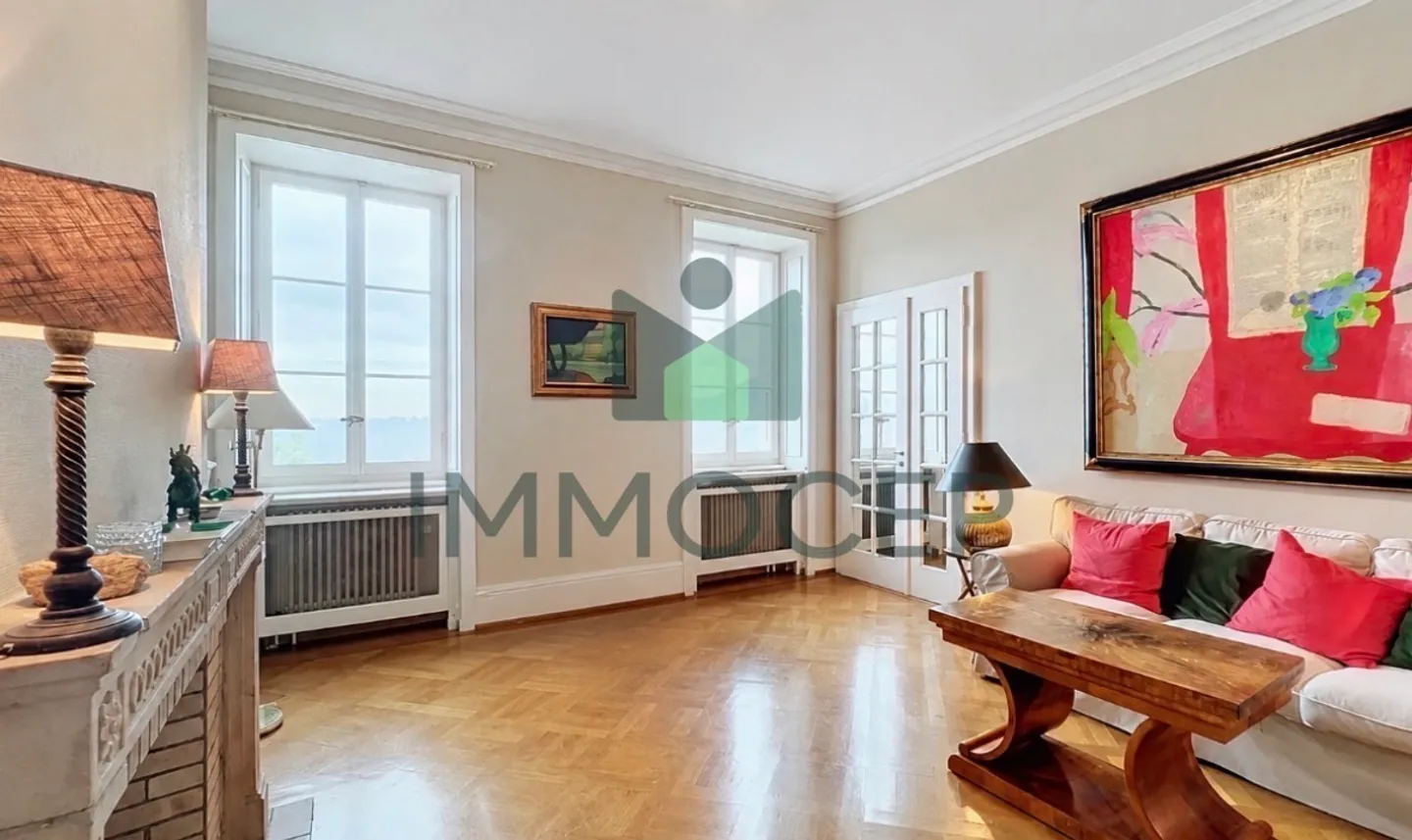Appartement d'exception 2 chambres au sein du Château du Veyrier - Foto 2 di 9