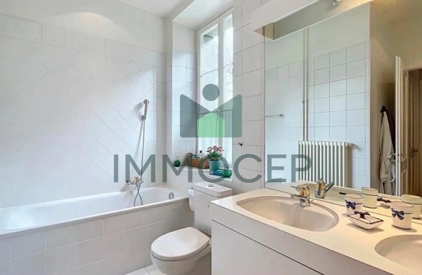 Appartement d'exception 2 chambres au sein du Château du Veyrier - Foto 6 di 9