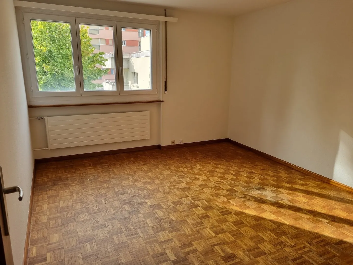 APPARTEMENT DE 3 PIECES AU REZ OUEST - Photo 5 sur 7