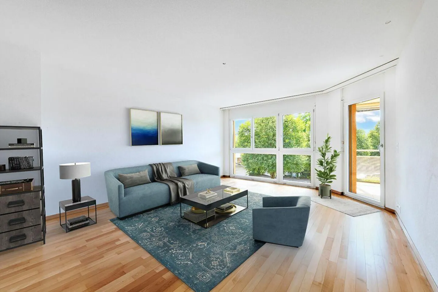 Well-maintained 4.5-room condominium in an ideal location with a large balcony - Photo 2 of 14