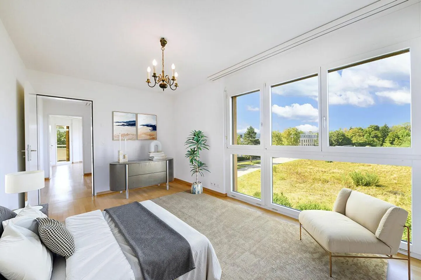 Well-maintained 4.5-room condominium in an ideal location with a large balcony - Photo 10 of 14