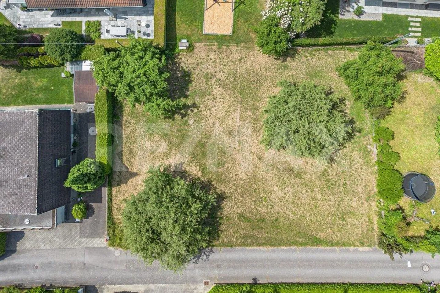 Geräumiges Baugrundstück in Möriken - Foto 1 von 8