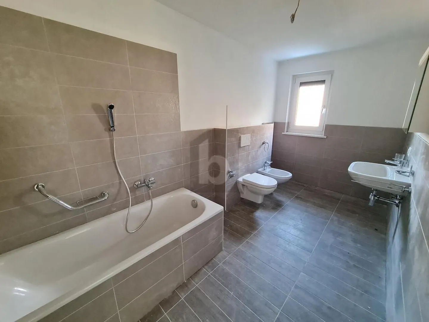 Duplex Elegante ad Arbedo - Foto 4 di 5