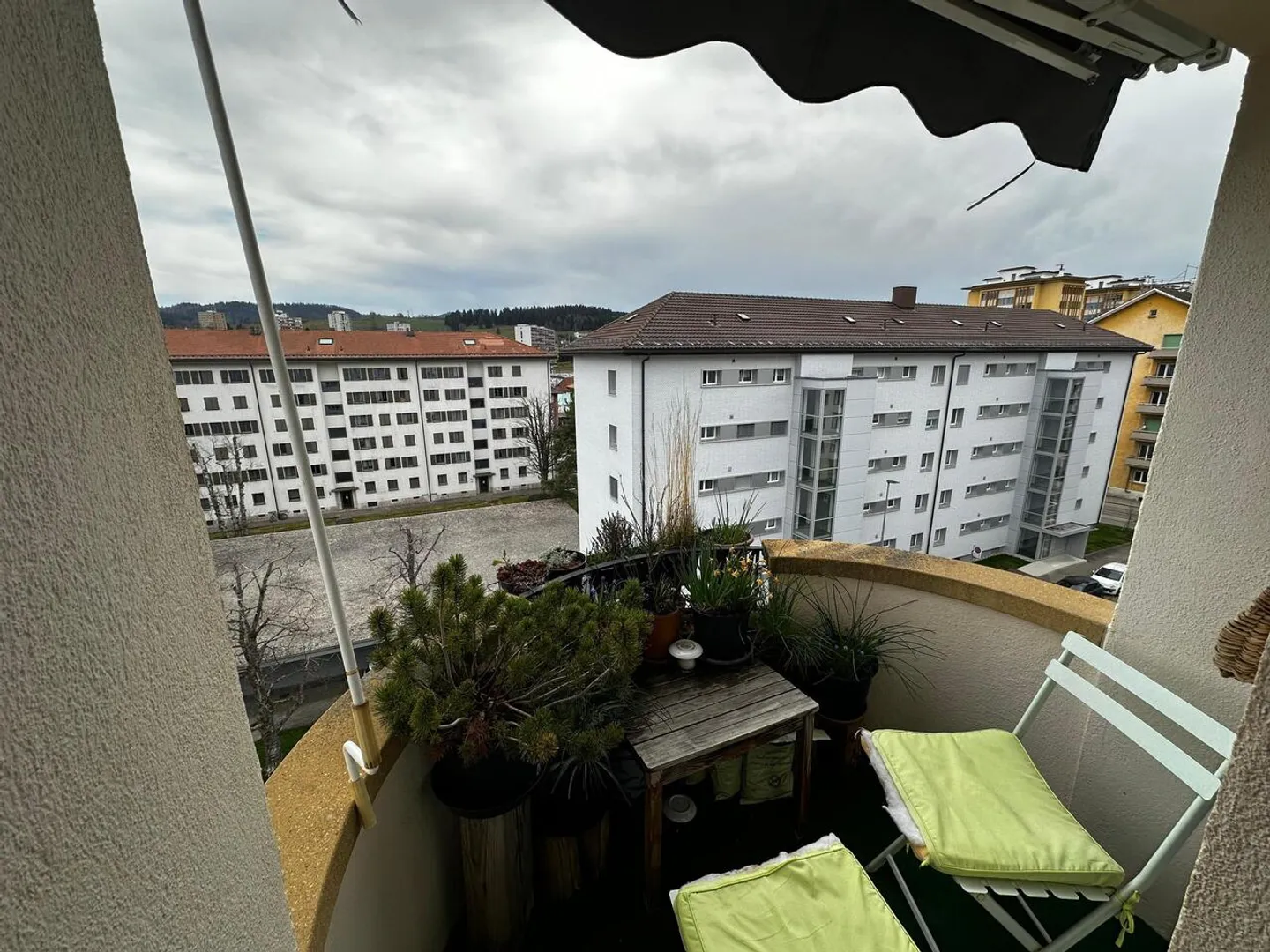 Wohnung La Chaux-de-Fonds - 3 Zimmer - Foto 3 von 9