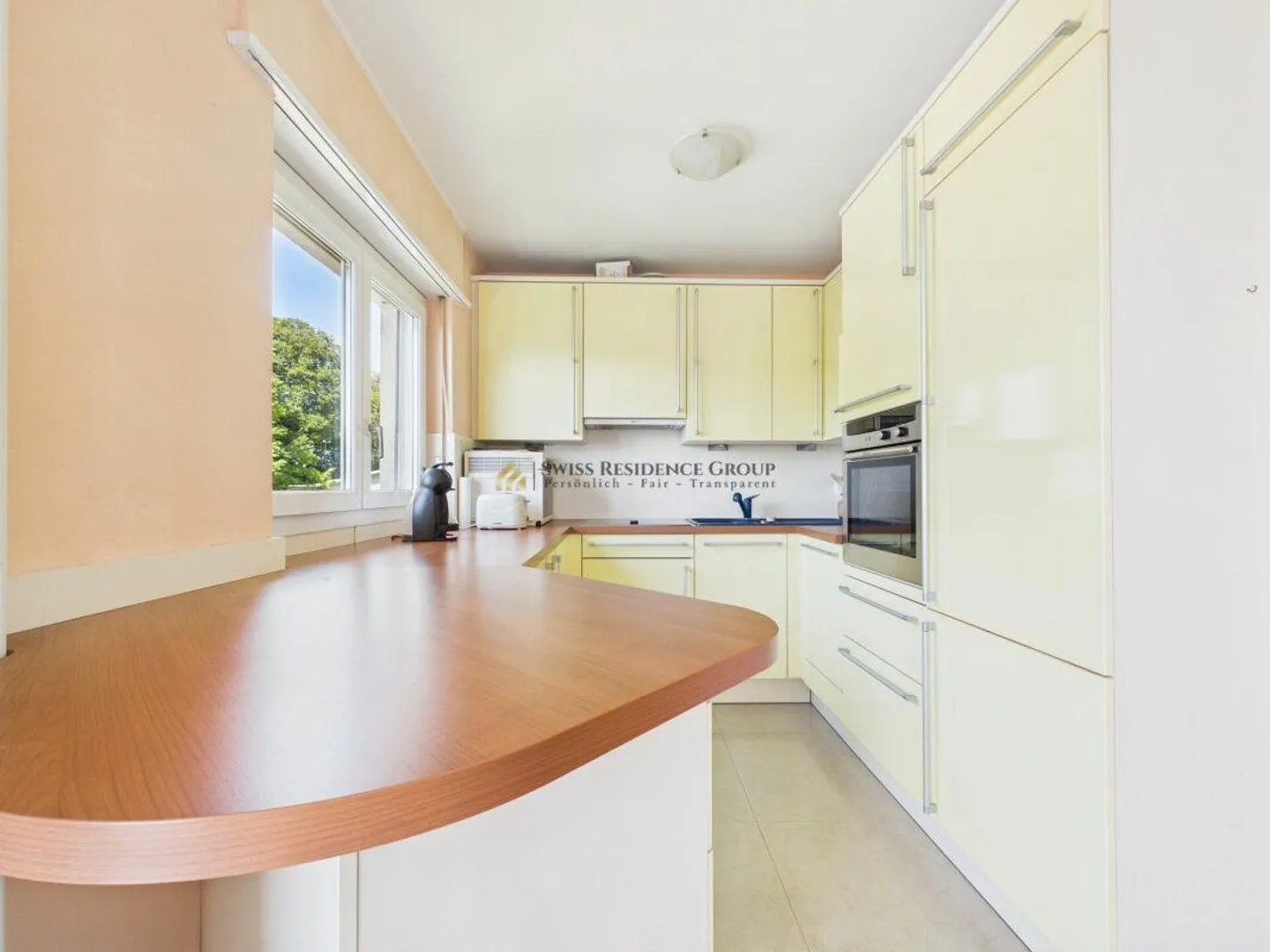 Elegant penthouse with stunning views of Lake Lugano - Photo 7 of 12