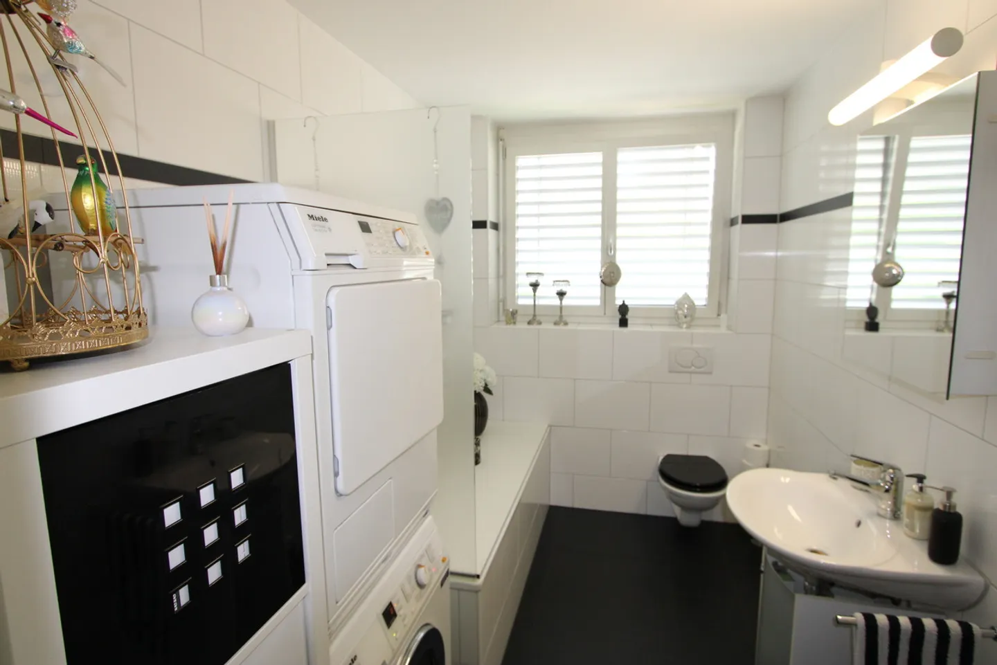 Large 5 1/2-Room Apartment with Private Garden - Reserved - Photo 6 of 10