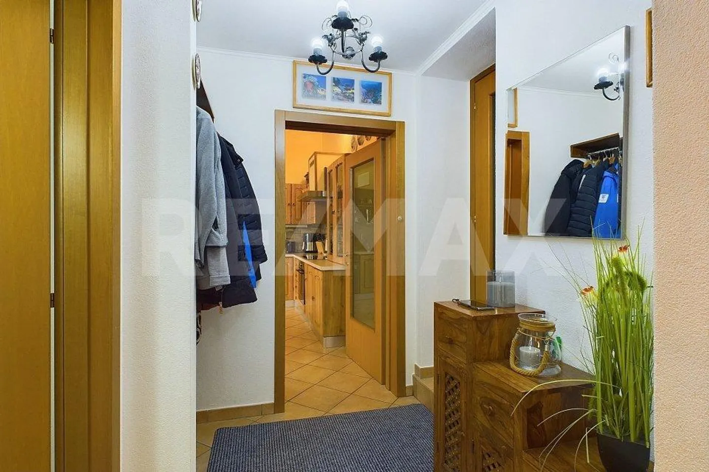 Elegantes 6 Zimmerhaus mit Garten und Garage in ruhiger Lage - Foto 8 von 13