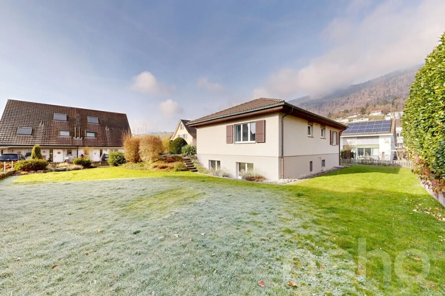 Maison familiale avec jardin et double garage à Grenchen - Photo 3 sur 12