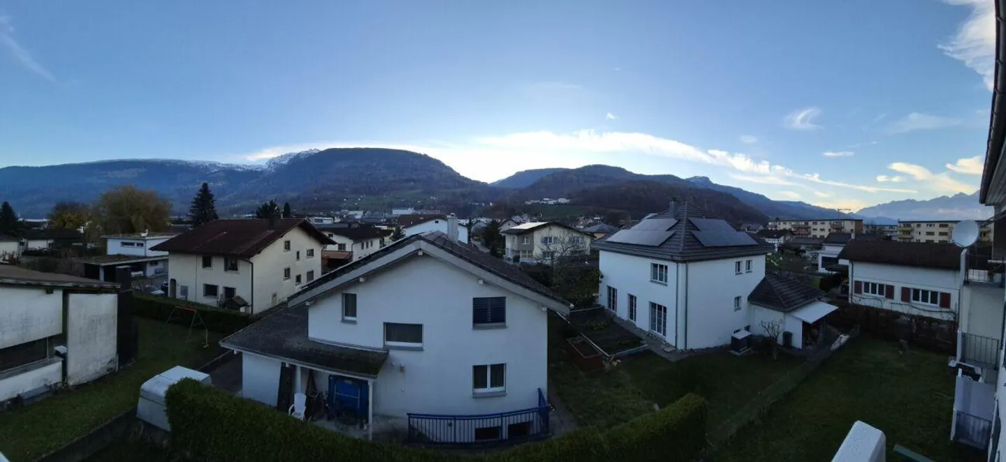 Appartement lumineux et abordable de 4,5 pièces avec balcon - Photo 9 sur 9