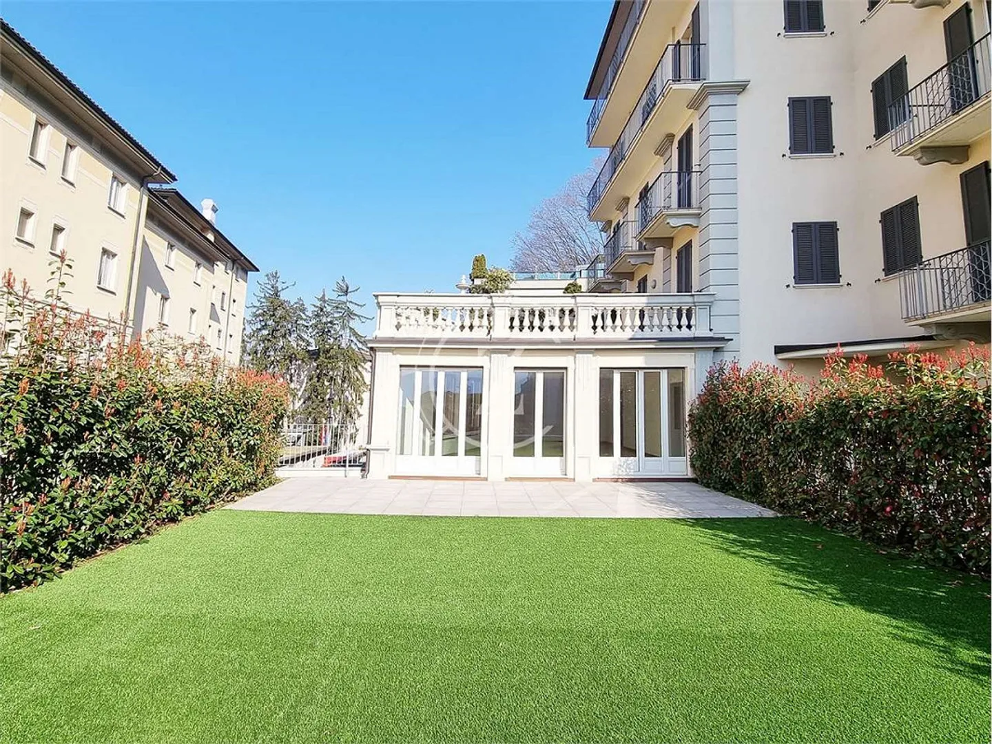 4.5 Room Apartment with Garden in Castagnola - Photo 1 of 13