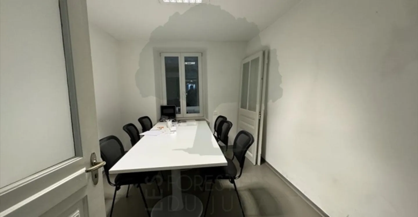 Office space for rent - Photo 8 of 13