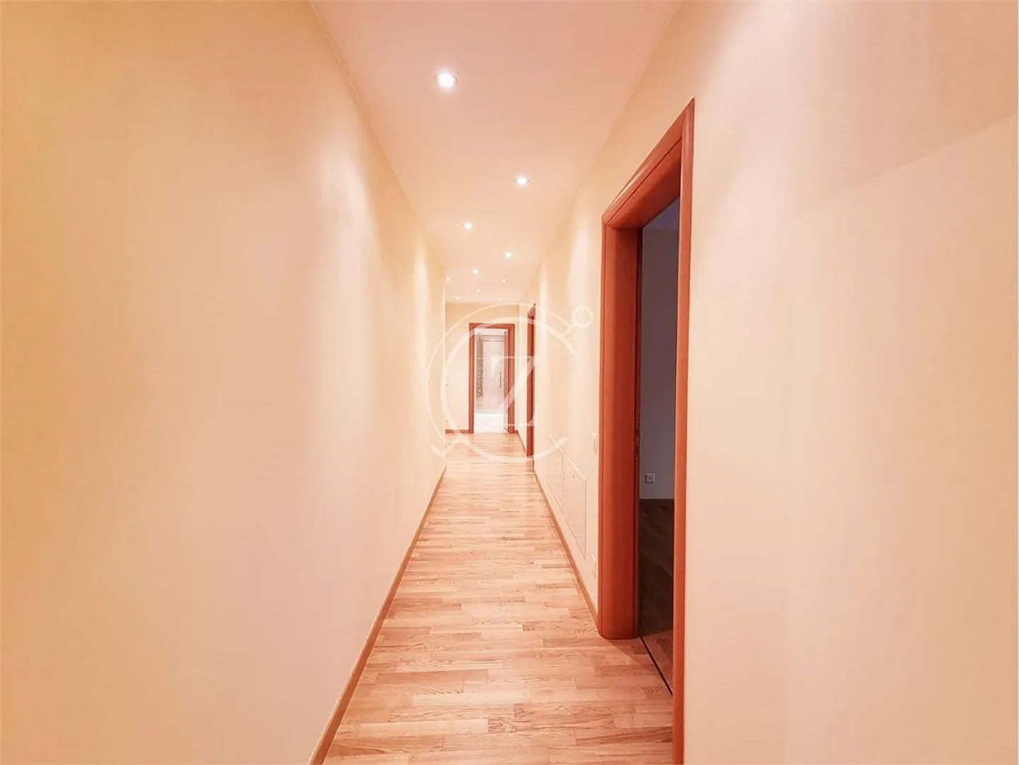 4.5 Room Apartment with Garden in Castagnola - Photo 6 of 13